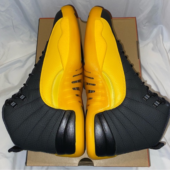 Air Jordan 12 Retro - Picture 5 of 8